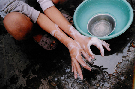 56 les mains Vietnam